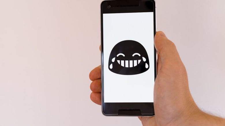 mobile-smartphone-sms-marketing-chat-emoticon-emoji