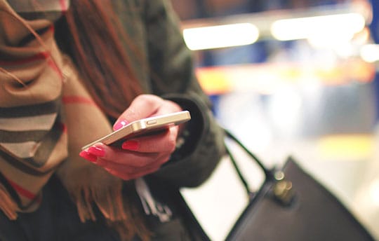 fashion-person-woman-hand-mobile-phone