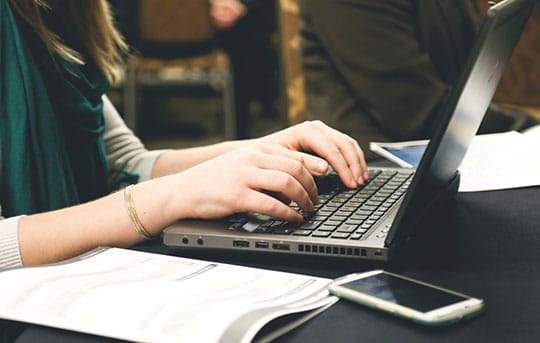 typing-writing-desk-laptop-office-business