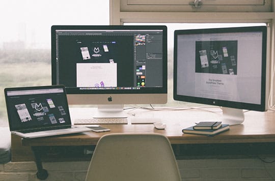 computers-desk-office-technology-web-design-development-workspace