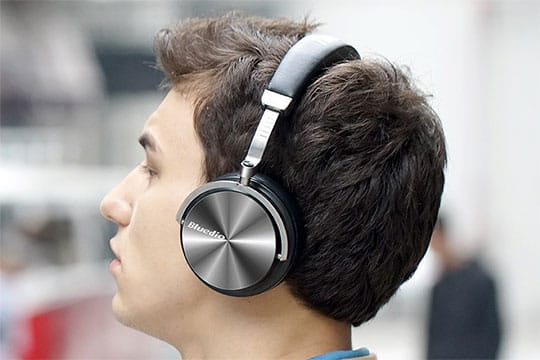 Bluedio T4 Portable Bluetooth Headphone