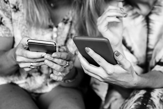 smartphone-gadget-user-marketing-business