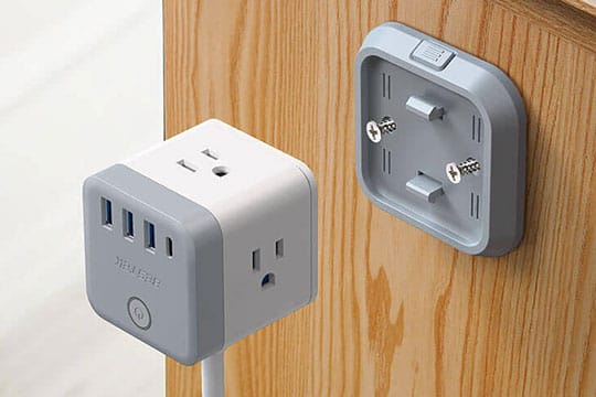 BESTEK 3-Outlet Vertical Cube Mountable Power Strip 4 USB Ports - 7