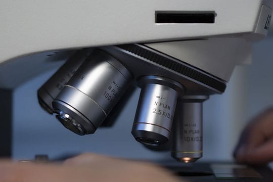 microscope-medical-laboratory-biotechnology-clinic-analysis-research