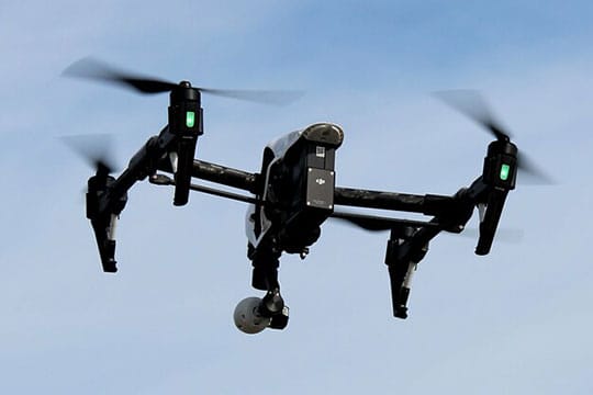 drone-quadcopter-photography-videography