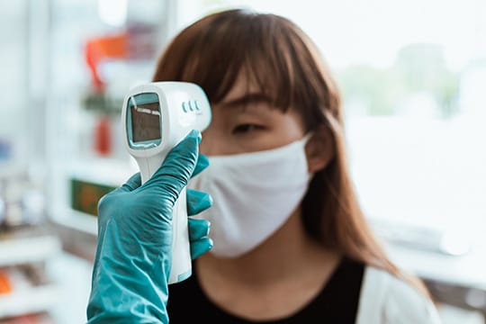 forehead-thermometer-corona-virus-covid19-fever-healthcare-business