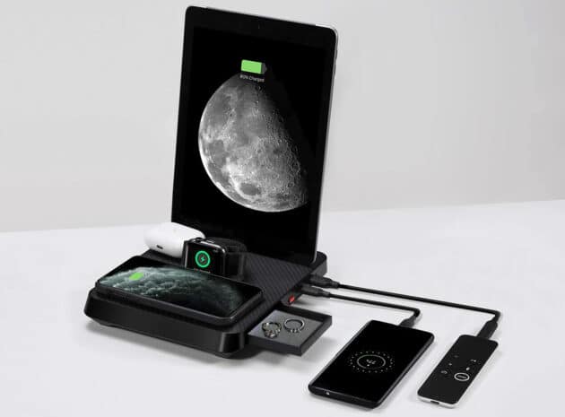 Air-Omni-6-in-1-charging-station-workspace-gadgets-creative-professionals