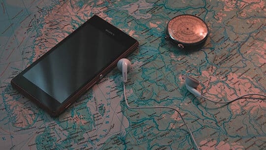 smartphone-music-sony-travel-gps