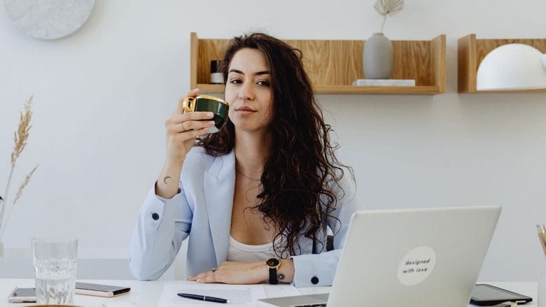 boss-businesswoman-entrepreneur-leadership