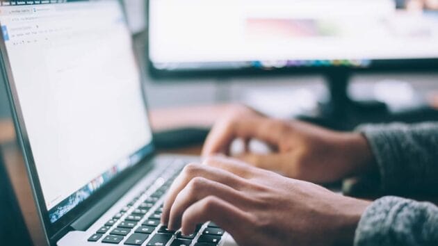 computer-laptop-software-app-work-desk-type-chat-quality-assurance