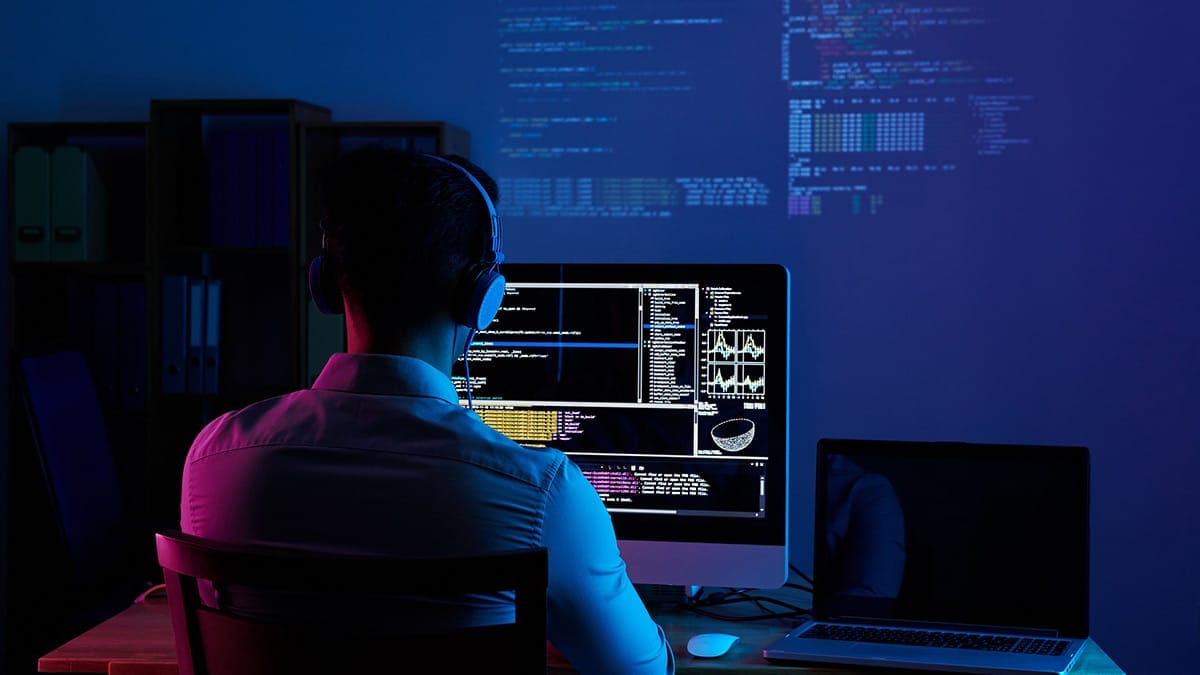 software-developer-programmer-engineer-technology-coder-work-desk-office