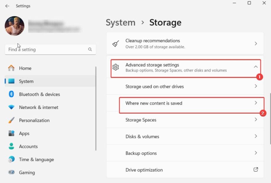 System storage settings menu showing options to manage advanced storage settings and where new content is saved.