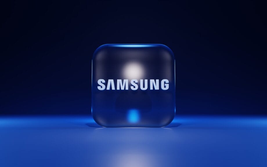 a blue cube with a white logo