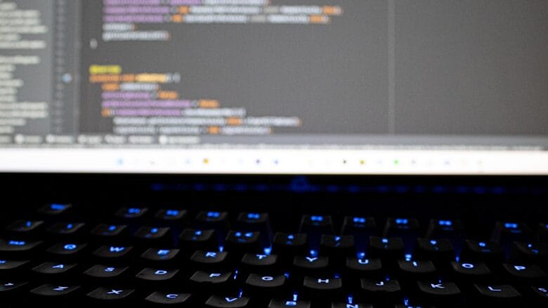 Klarna and Google CEOs Embrace "Vibe Coding"—A Skill That May Boost Your Job Prospects