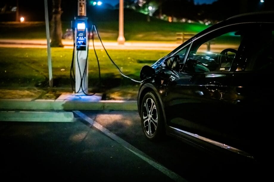 $3.3 Billion Market Potential: XCharge Launches Innovative EV Charger Leasing Initiative for Small Enterprises