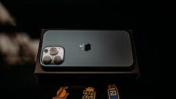 Moscow Launches iPhone 17, Pre-Orders Surge Amid Economic Slowdown